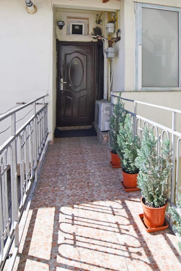 Bucharest Studio Exteriör bild